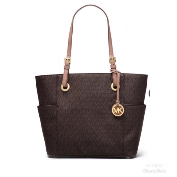 Michael Kors Handbags - Brand NEW MICHAEL KORS EW JET SET TOTE/HANDBAG